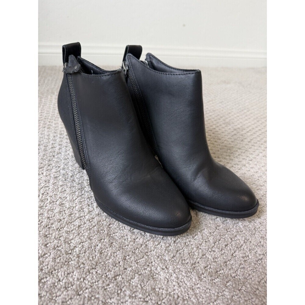 DV Dolce Vita Jayden Sz 9 Zip Faux Snake Skin Heeled Ankle Booties Western Rodeo